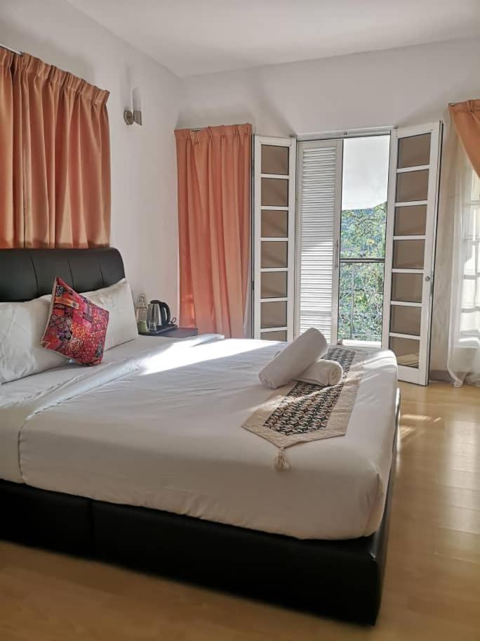 5 Twenty Ampang Hilir Pensión Kuala Lumpur Exterior foto