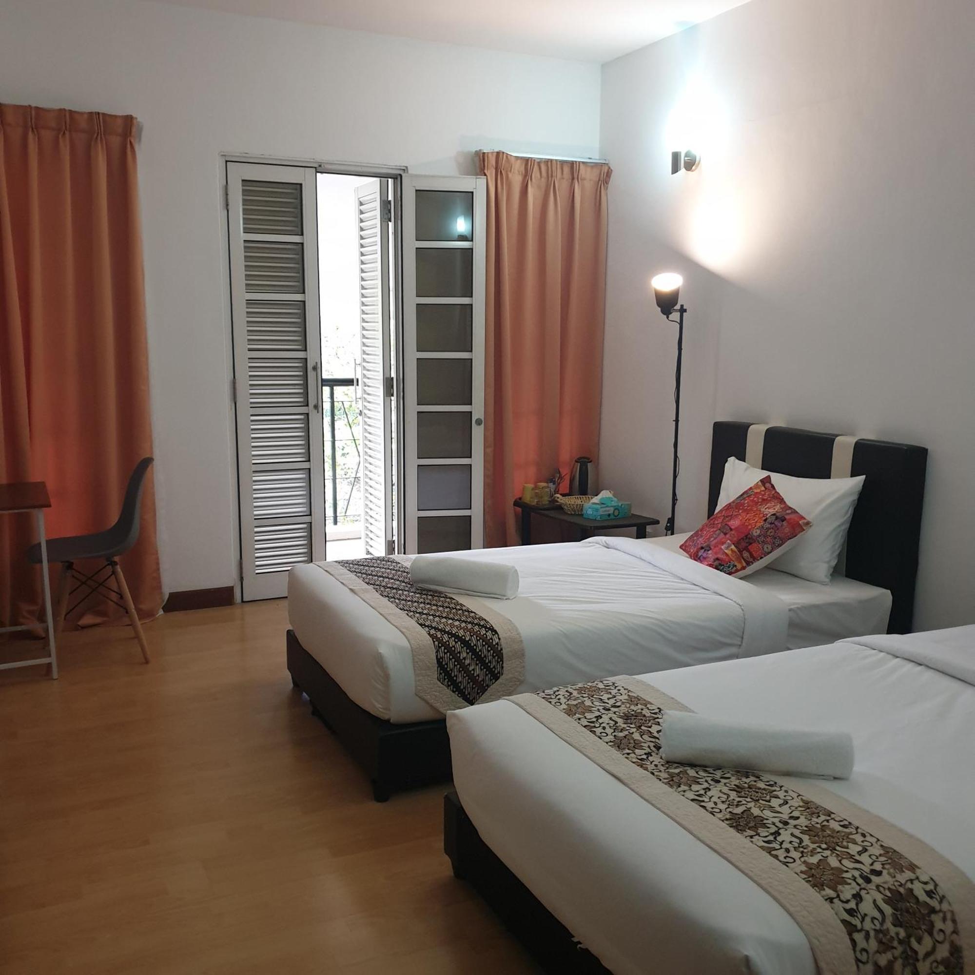 5 Twenty Ampang Hilir Pensión Kuala Lumpur Exterior foto