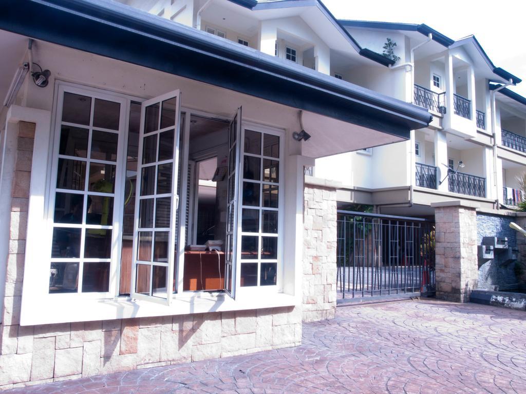 5 Twenty Ampang Hilir Pensión Kuala Lumpur Exterior foto